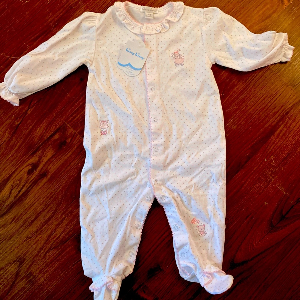 Baby girl sleeper- Kissy Kissy 6-9 months
